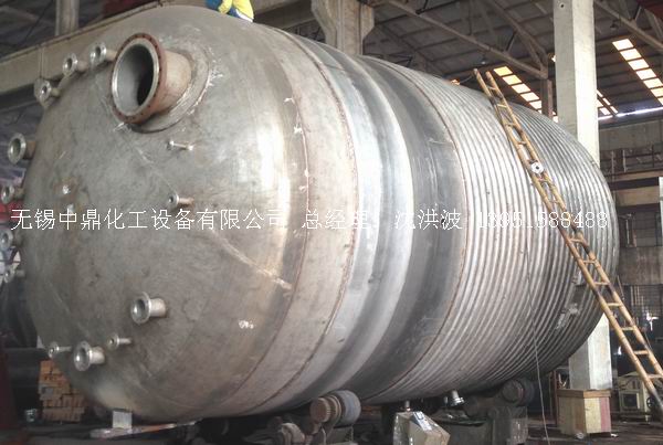 外盤半管加熱反應釜 內(nèi)盤管加熱反應釜