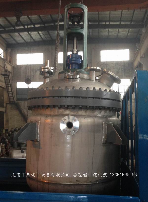 蒸汽加熱反應(yīng)釜、導(dǎo)熱油循環(huán)加熱反應(yīng)釜 