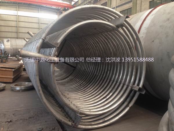 外盤半管加熱反應釜 內(nèi)盤管加熱反應釜